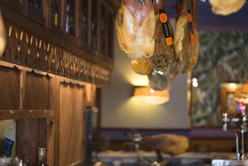 Restaurante El Almacenito — Comida y bebida