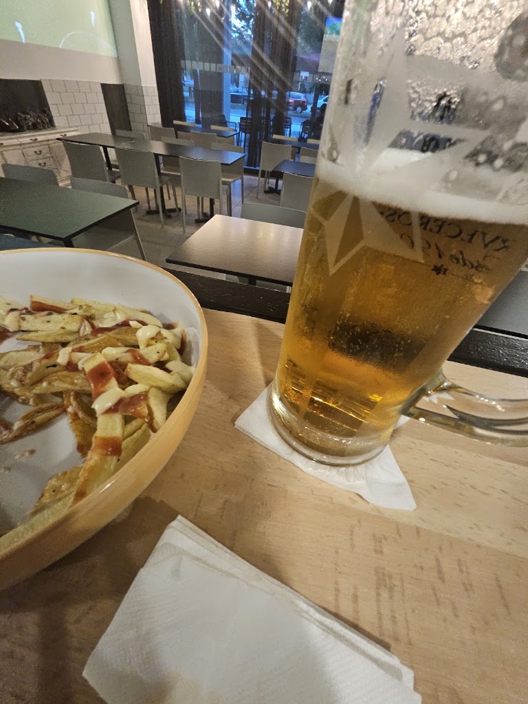 El Jardin Secreto — Comida y bebida