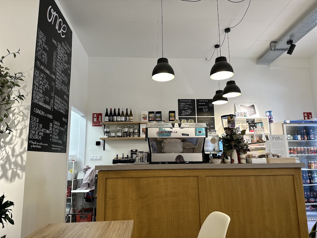 Once Cafe con Libros - Cafe de Especialidad — Ambiente