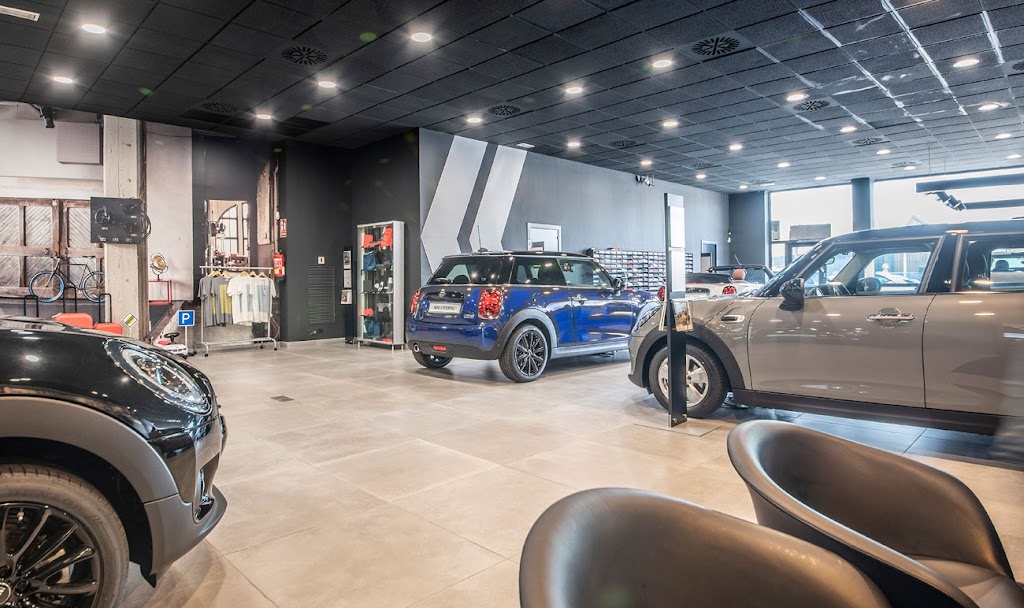 MINI Barcelona Premium Sant Boi — Todas