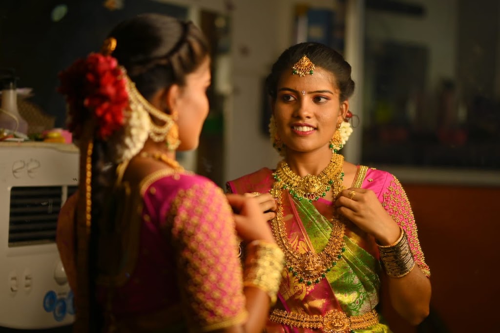 Jk Beauty Parlour Jk Maghi Parlour Trainer