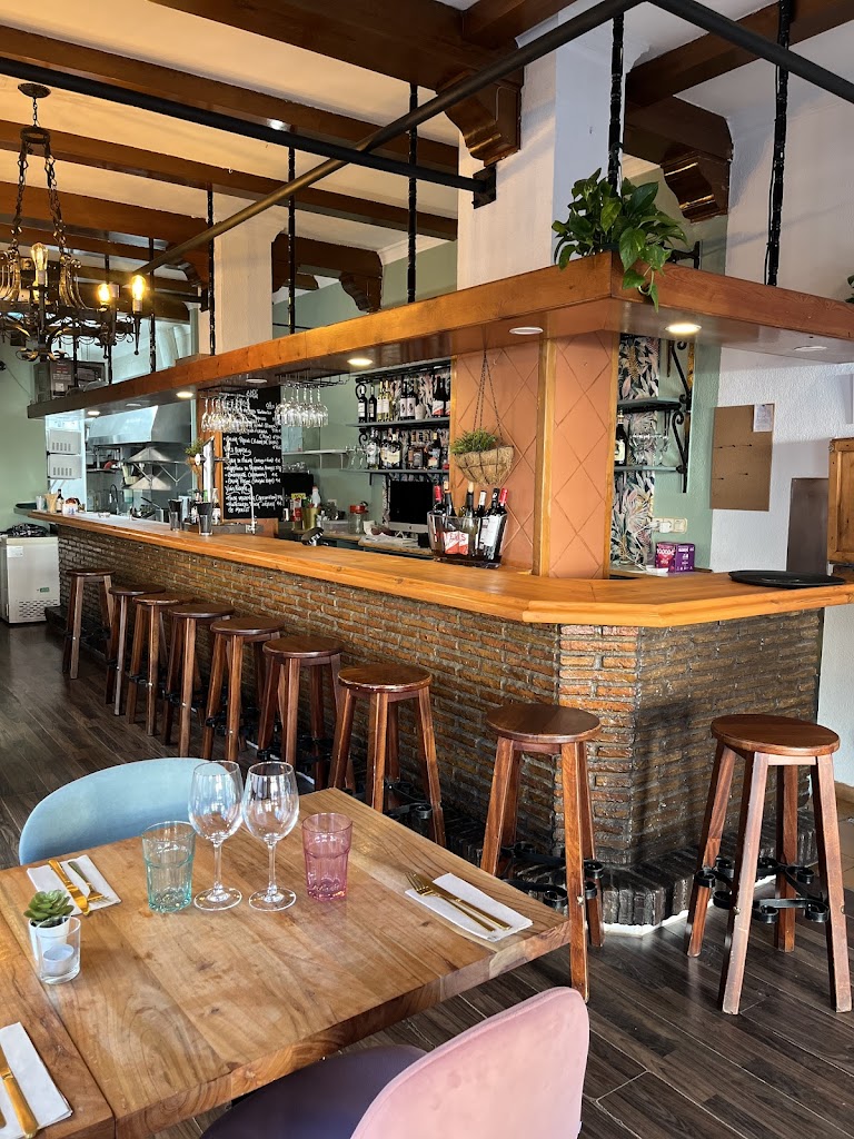 Ela's Tapas & Salads