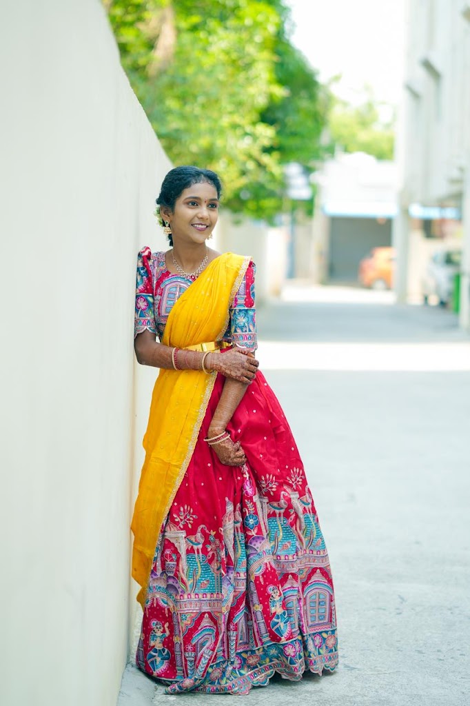 Lola Beauty Parlour Professional Makeup Artist