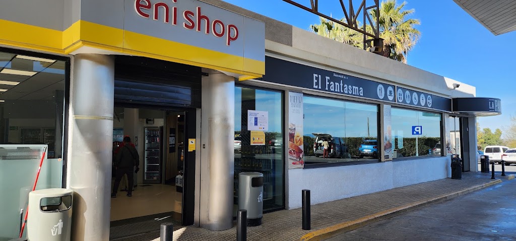 Estacion de Servicio ENI El Fantasma — Exterior