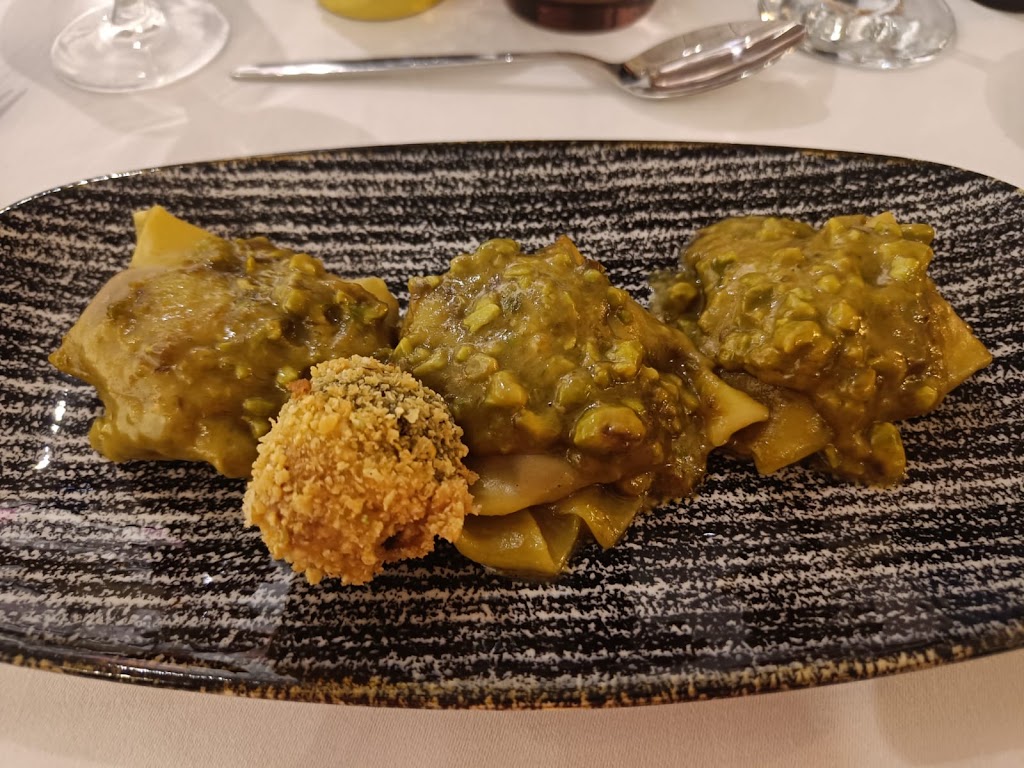 S'ha Acabat el Broquil Vic — Comida y bebida