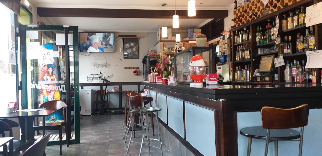 Cafe Bar Antanu — Ambiente