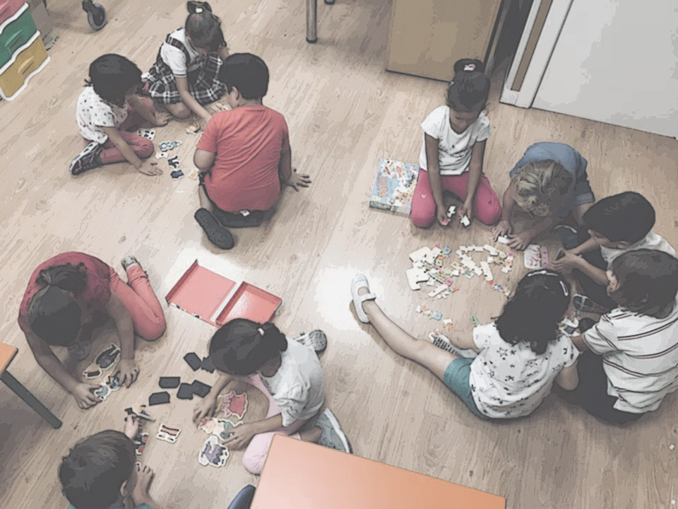 La Teacher School of English. Academia de Ingles