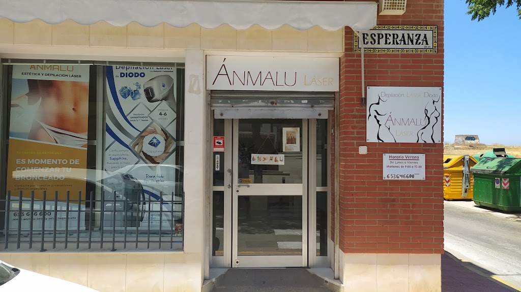 Anmalu — Exterior