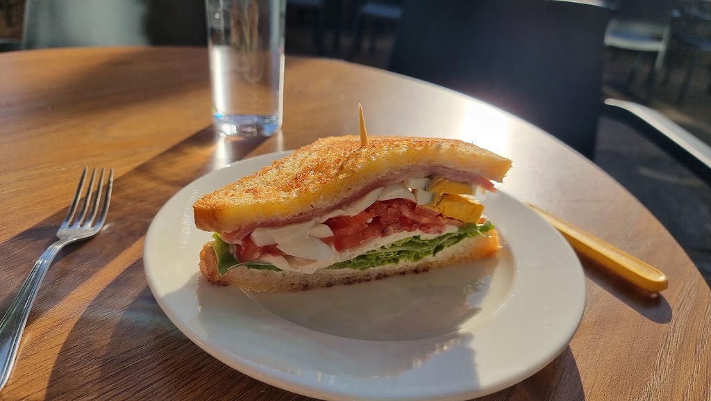 Cafe Elibe — Comida y bebida