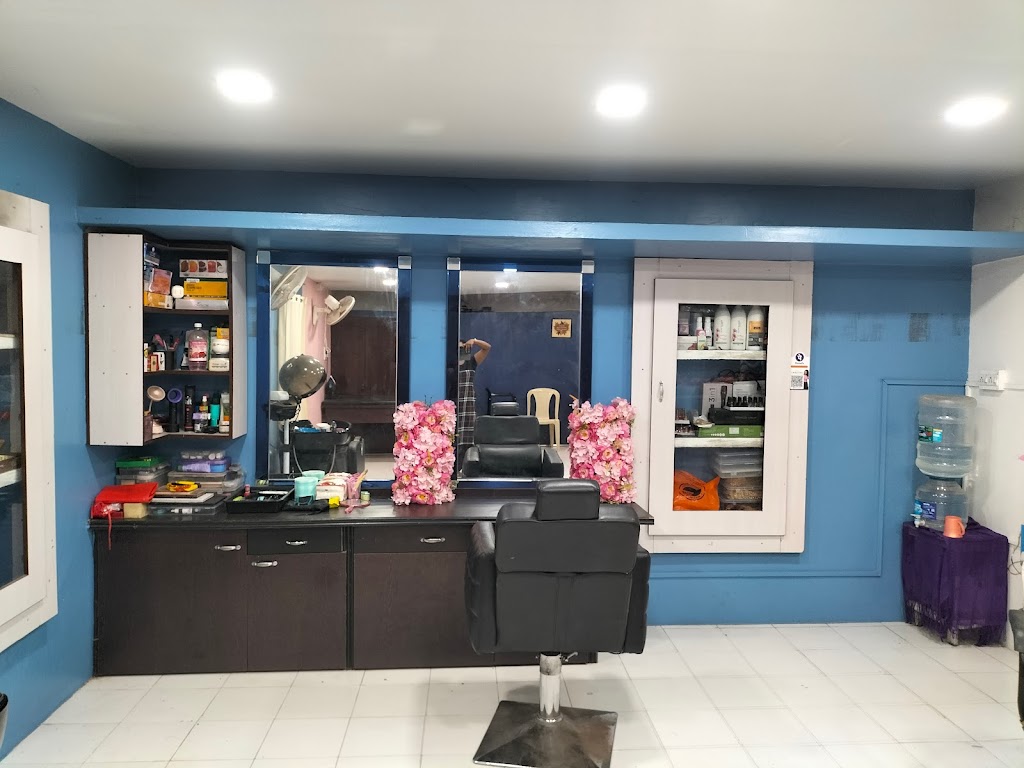 Ammu Srini Beauty Parlour