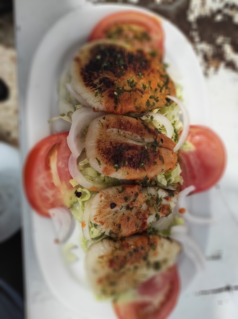 Bar & Cafeteria Chiquitina — Comida y bebida