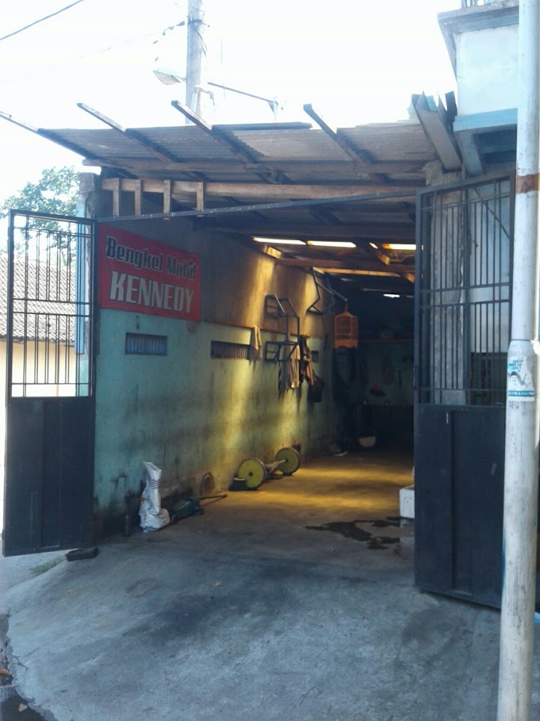 Bengkel Mobil Kenedy