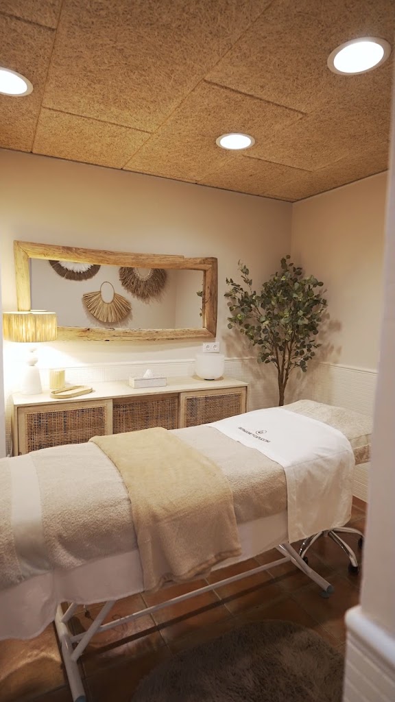 Estetica Paris — Interior