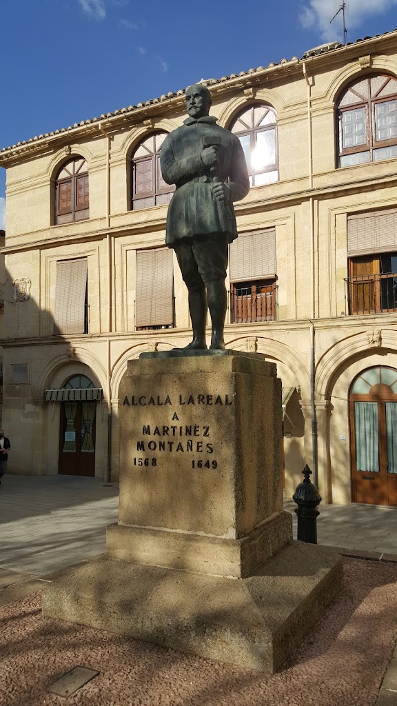 Monumento a Juan Martinez Montanes