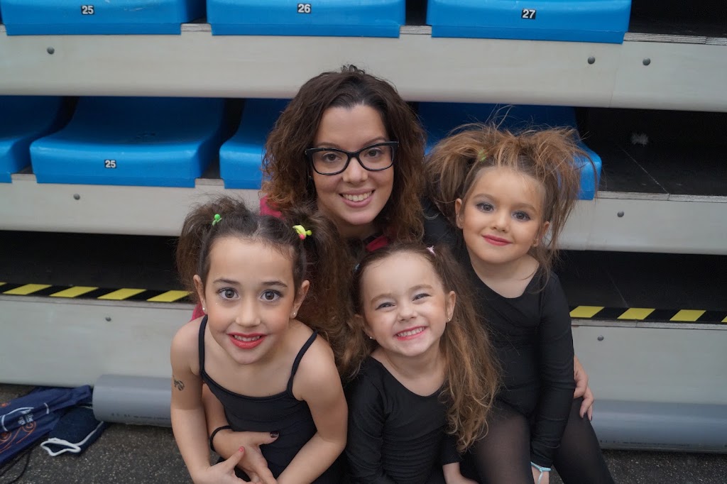 Club Ritmica Lirena — Del propietario