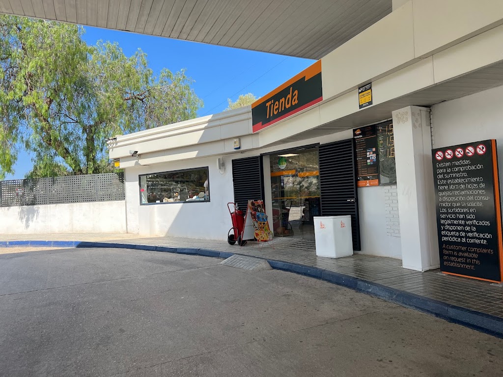 Estacion de Servicio Repsol — Exterior