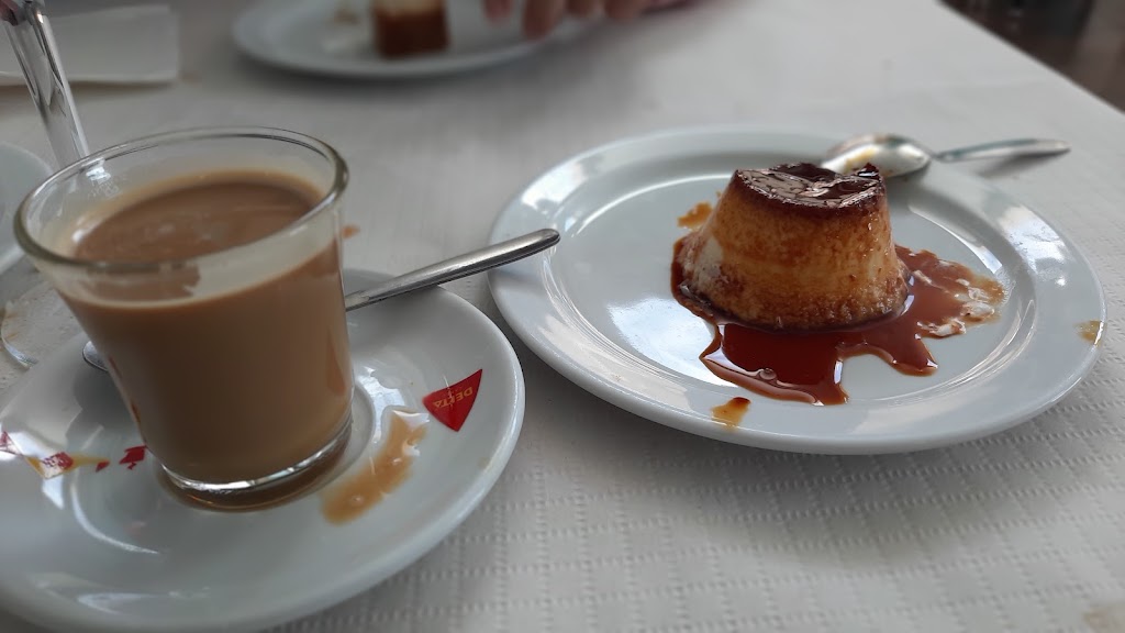 Bar restaurante El Manjar — Flan