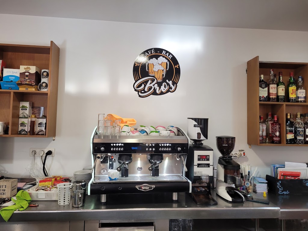 Cafe-Bar Bro's — Ambiente