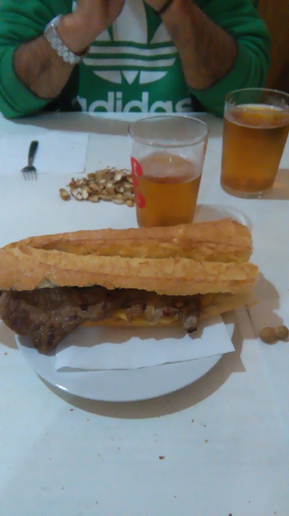 Bar De Pass — Comida y bebida