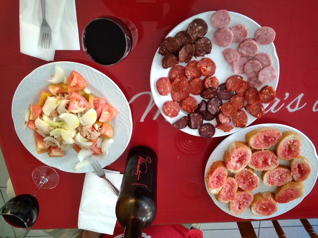 The Miranda's Bar — Comida y bebida