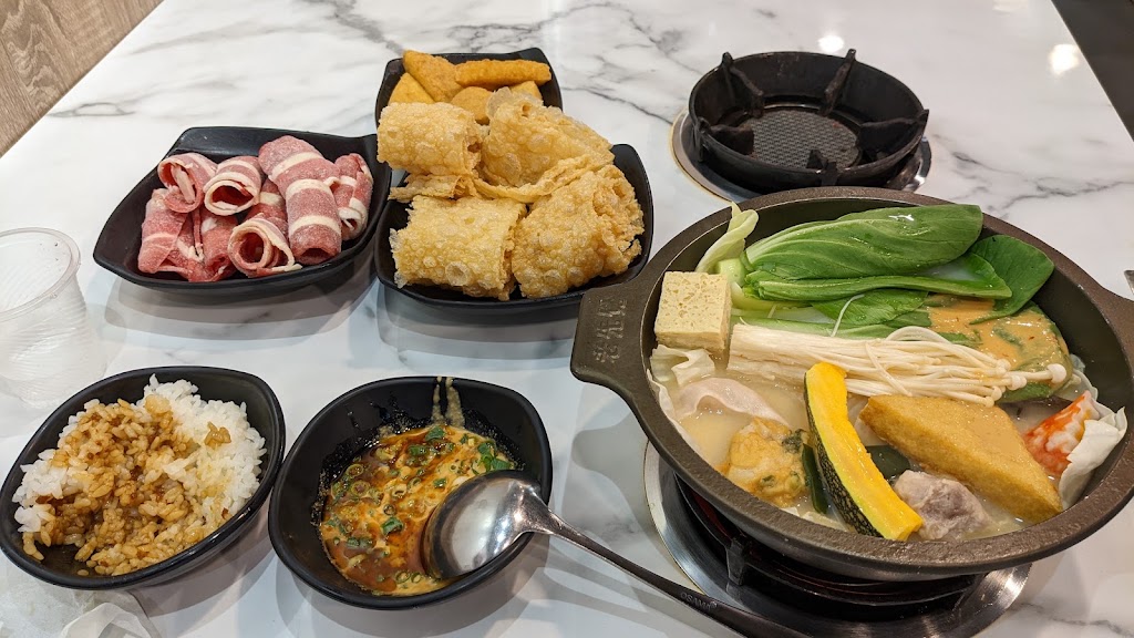 老先覺MiNi 金門金城店｜麻辣鍋專門｜金門限定高粱藥膳酒鍋物｜火鍋｜ 的照片