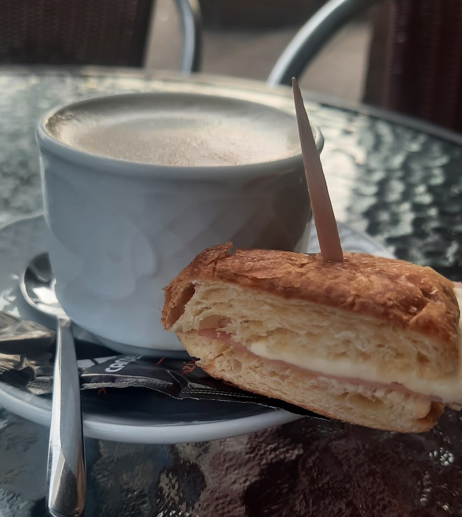 Cafeteria Santa Clara — Comida y bebida