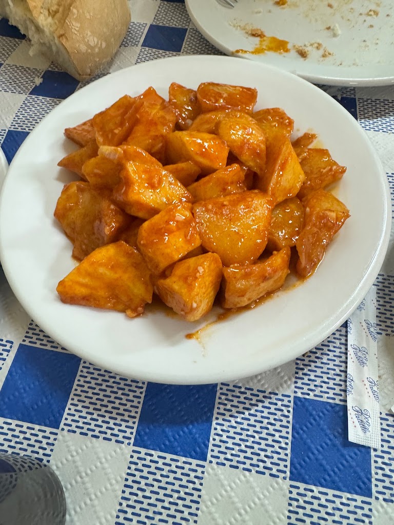 Casa Bar CAHETE — Patatas bravas