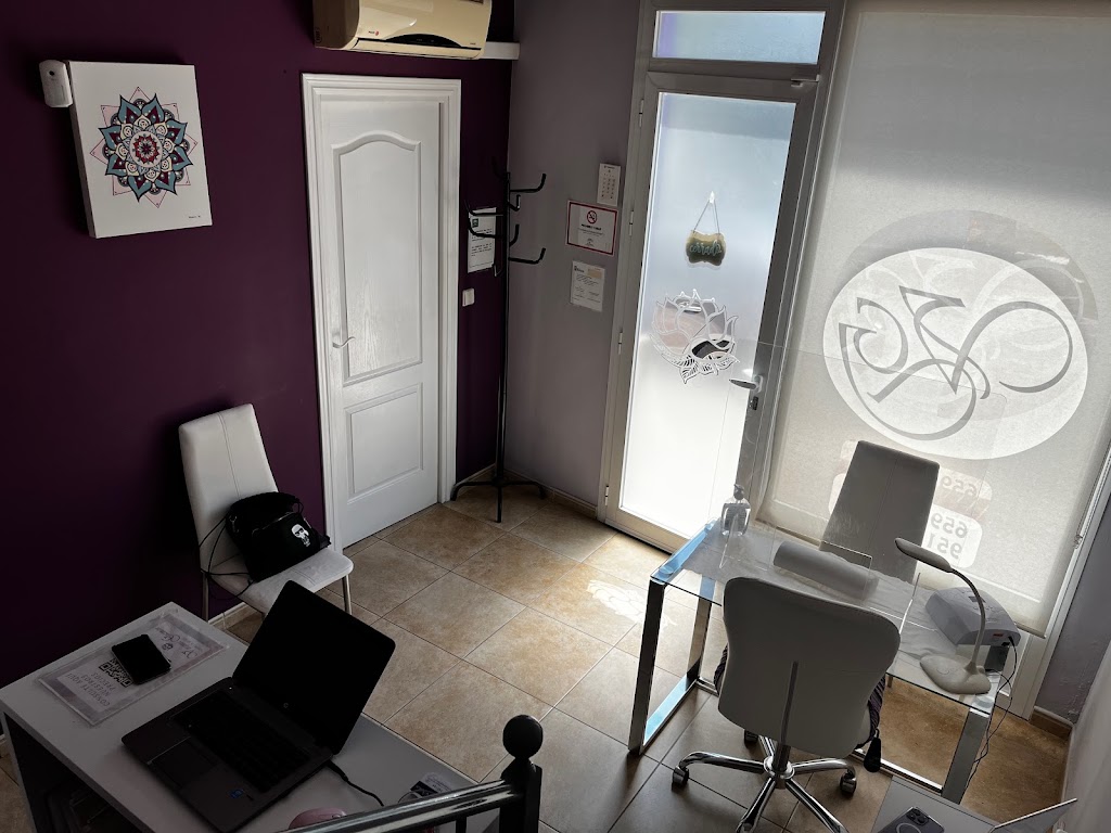 Virginia Guzman Centro de Belleza — Interior