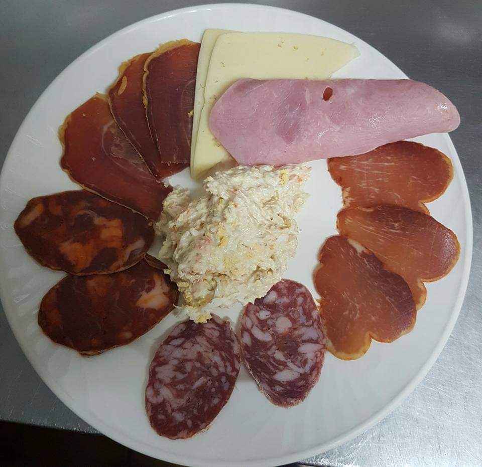 Cafeteria Taperia zoe — Del propietario