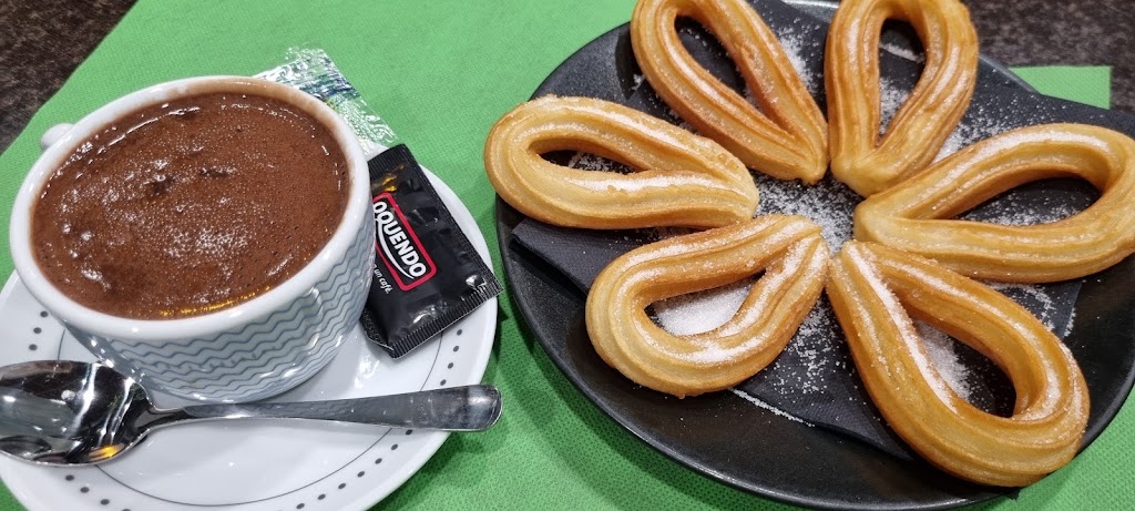 New Dream Sport — Comida y bebida