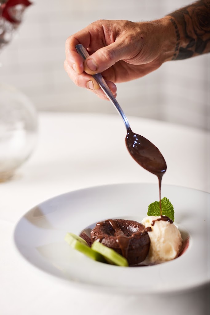 Restaurante YA — Comida y bebida
