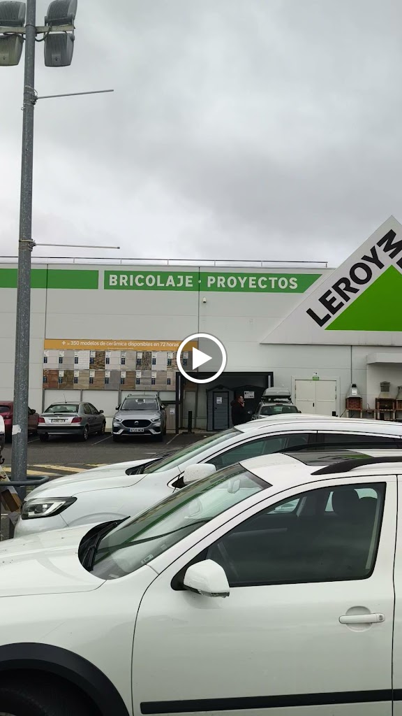 Parking Leroy Merlin