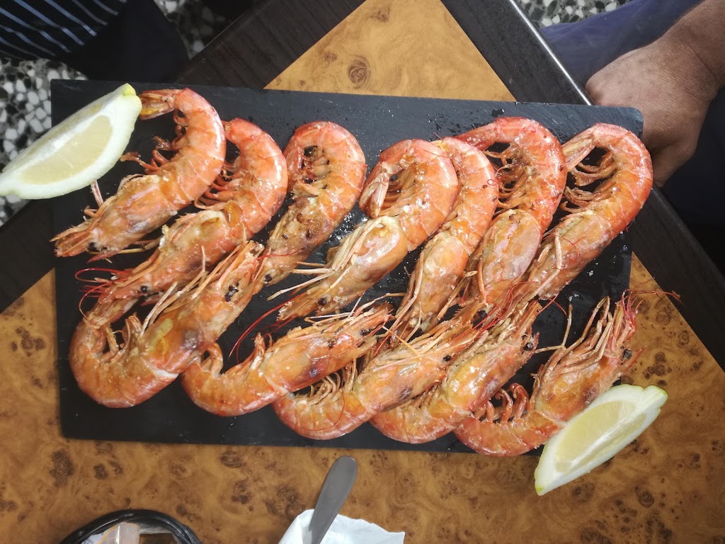 Cafe Bar Nueva Carteya — Comida y bebida