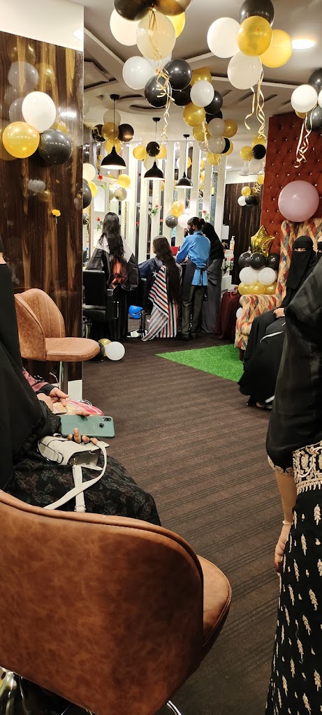 Manha Beauty Salon Academy