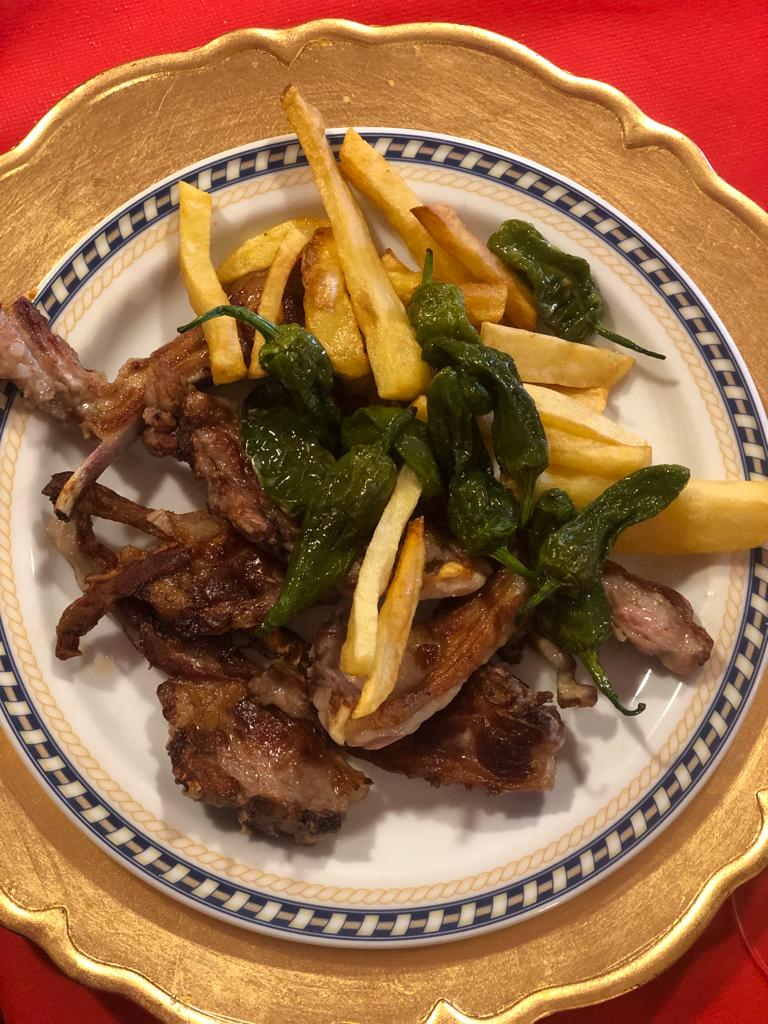 Restaurante el Alamo — Comida y bebida