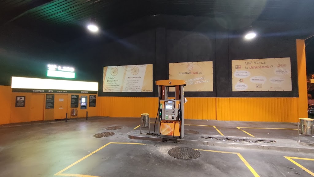 LowCostFUEL.ES (Badalona) — Interior