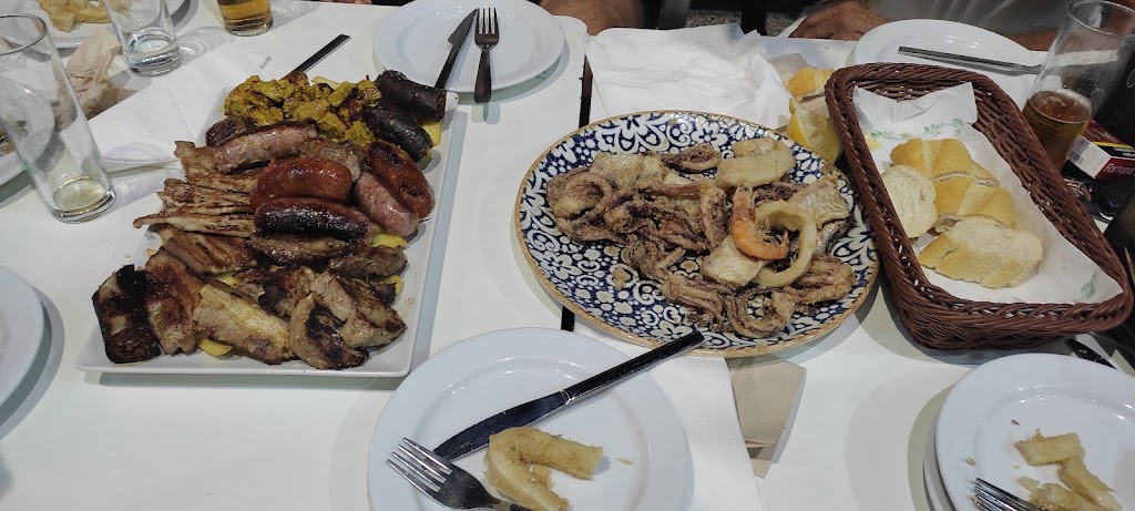 Bar restaurante casa loren — Comida y bebida