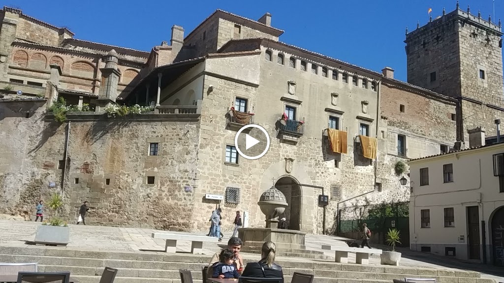 Cafeteria Restaurante Bari — Videos