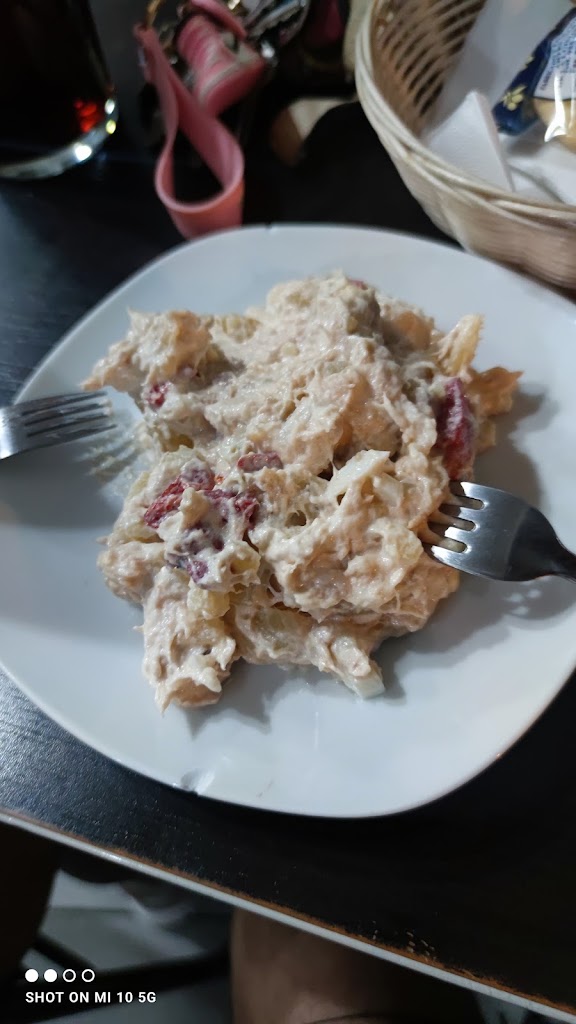 Bar Columnas — Comida y bebida