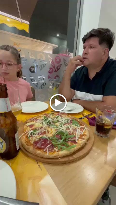 Pizzeria Restaurante - Hornos Domingo Plaza Canovas — Videos