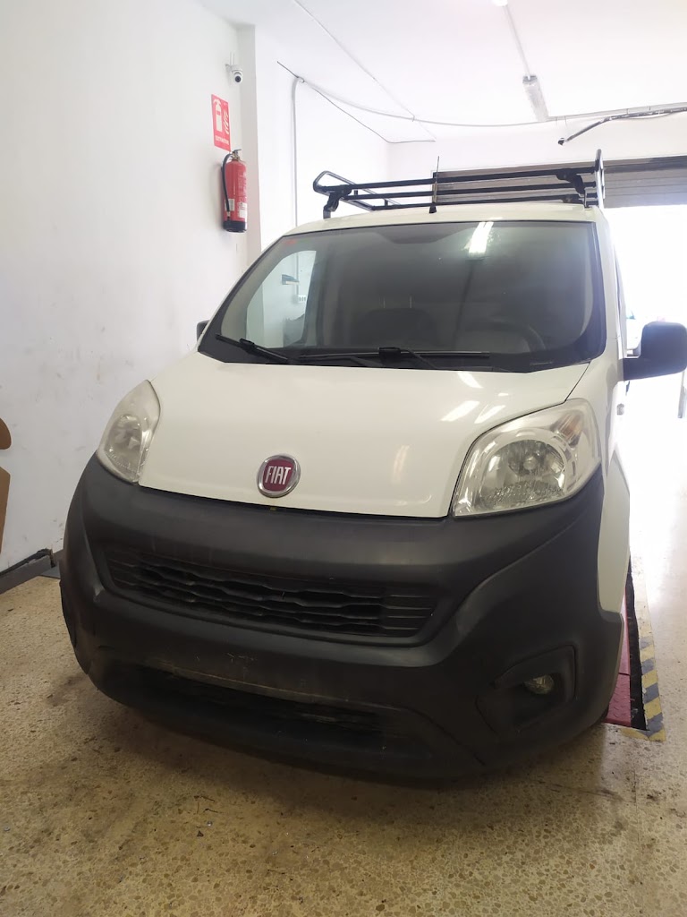 Taller especialistas en Aire acondicionado del Automovil, Carga de gas r134 y 1234yf Diagnostico y Reparacion — Mas recientes
