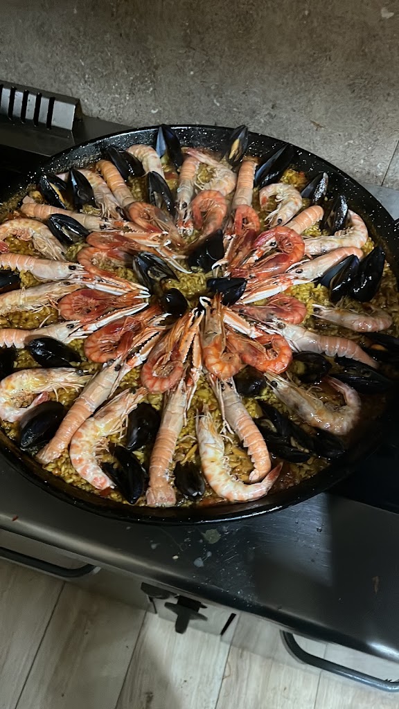 Bar Restaurant Casa Isidoro — Paella