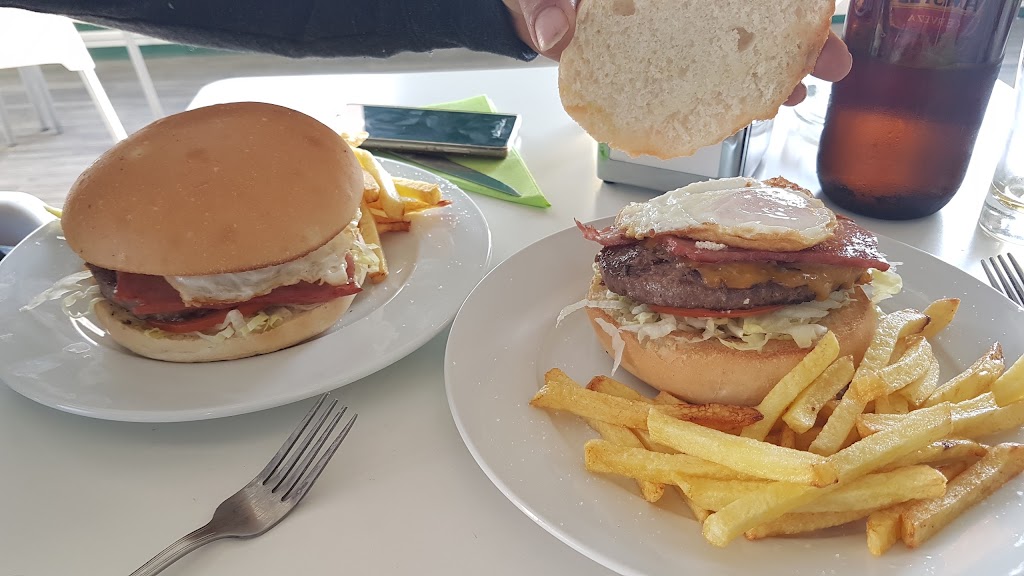 Moscardo Bar — Comida y bebida