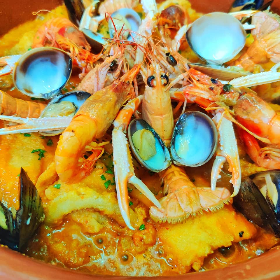 RESTAURANTE- NOU MARUJA. — Paella