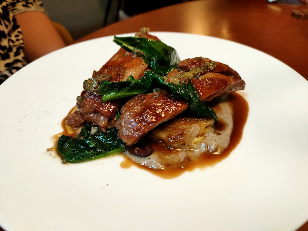 almarge: vins i cuina amable — Comida y bebida