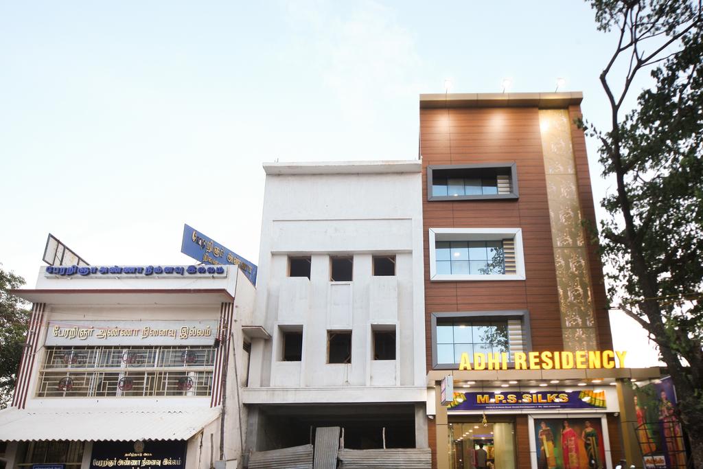 Hotel Adhi Residency