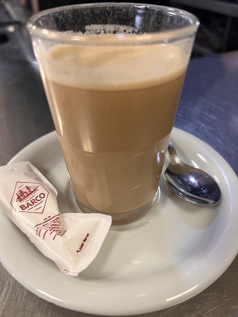 Restaurante Los Geranios — Comida y bebida