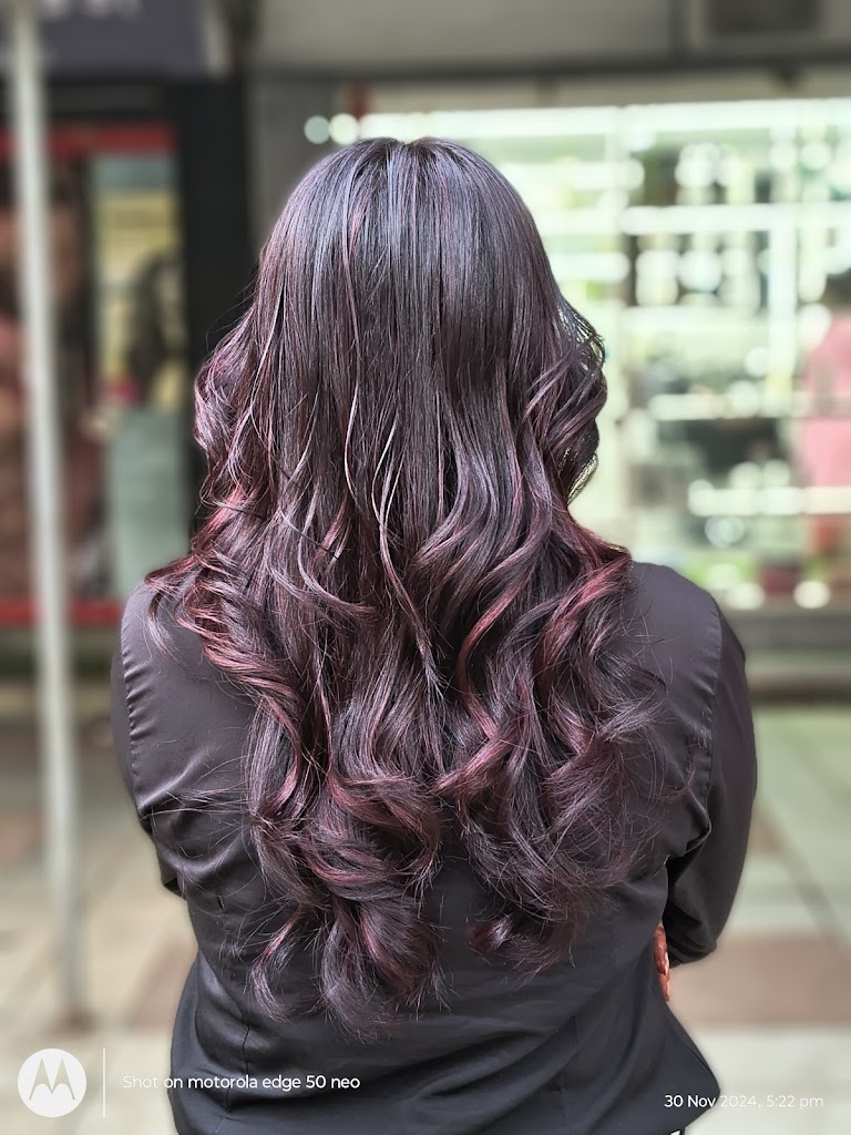 The Style Lounge Family Salon