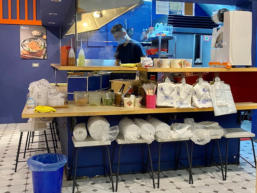 霸氣螃蟹海鮮粥黎明店 的照片
