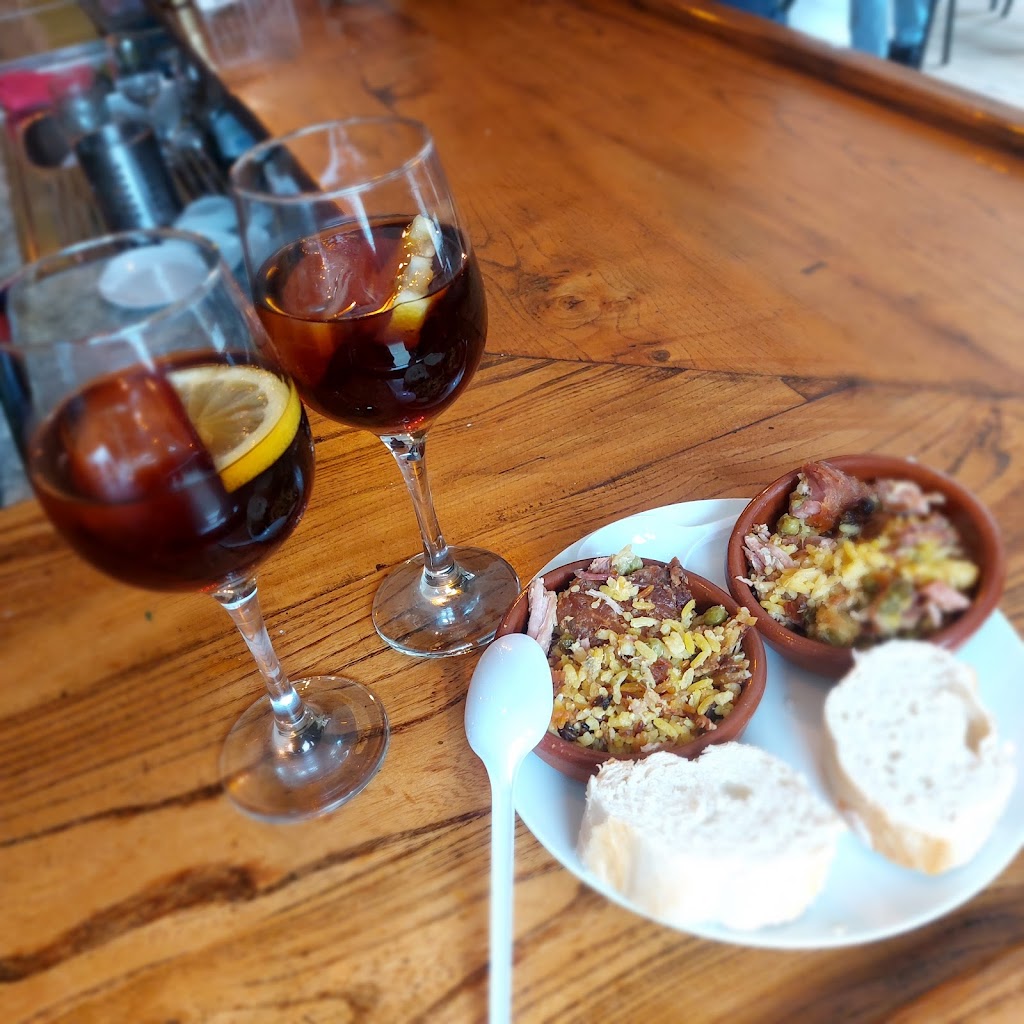 La Nava — Comida y bebida